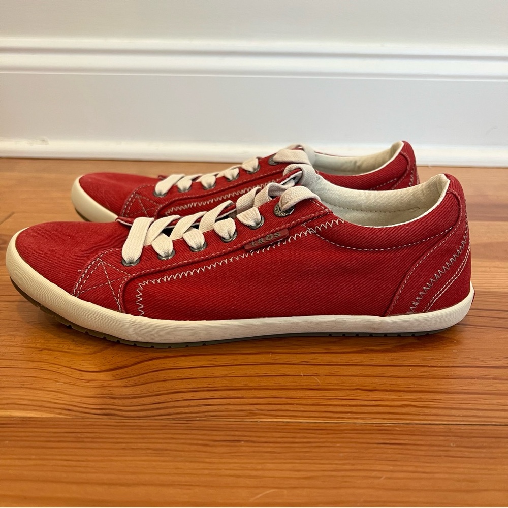 Taos Sneakers Womens 9 Red Canvas Lace Up Moc Star Walking Shoes Comfort Casual - Picture 8 of 15